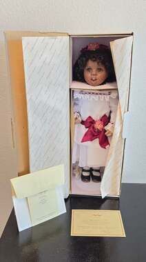 Georgetown Collection Angelique Porcelain Doll by Jan Galperin Hearts in Song